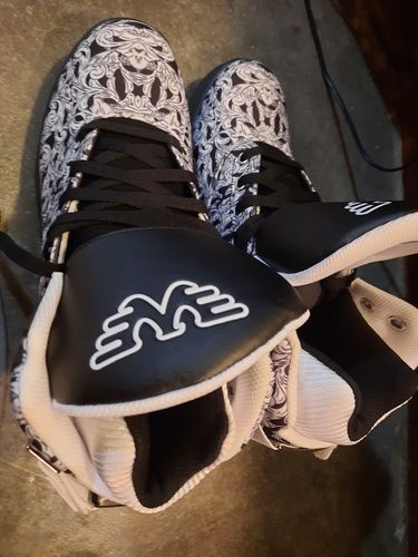 Customer photo review of Waylon Jennings x Patrick Ewing Basketball Sneaker