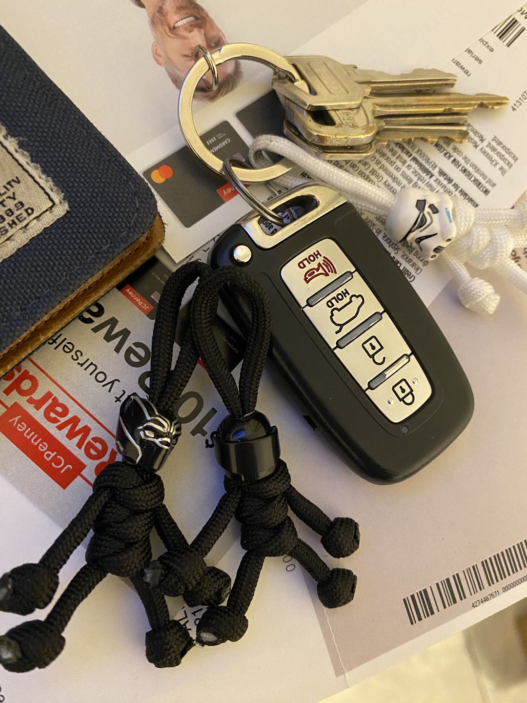 Customer photo review of Stormtrooper Paracord Buddy Keychain