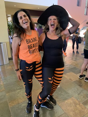 Customer photo review of Gloom Elite Leggings