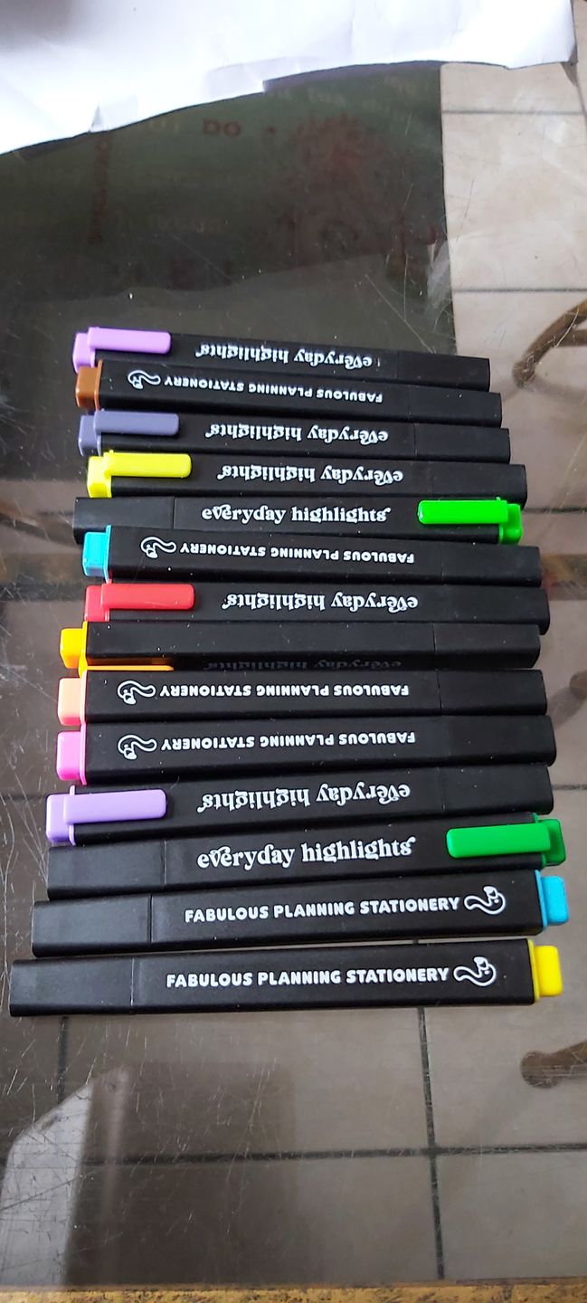 Customer photo review of Everyday Highlighters - Pack of 14