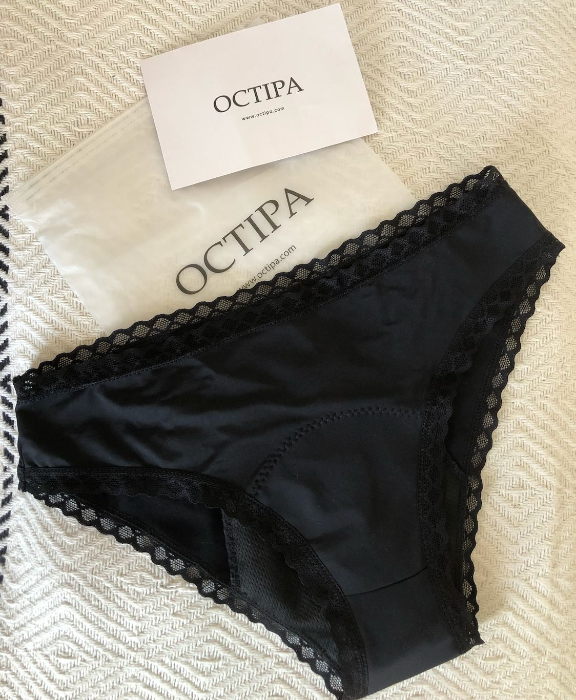 Customer photo review of Culottes dentelles d'incontinence (Lot de 3)