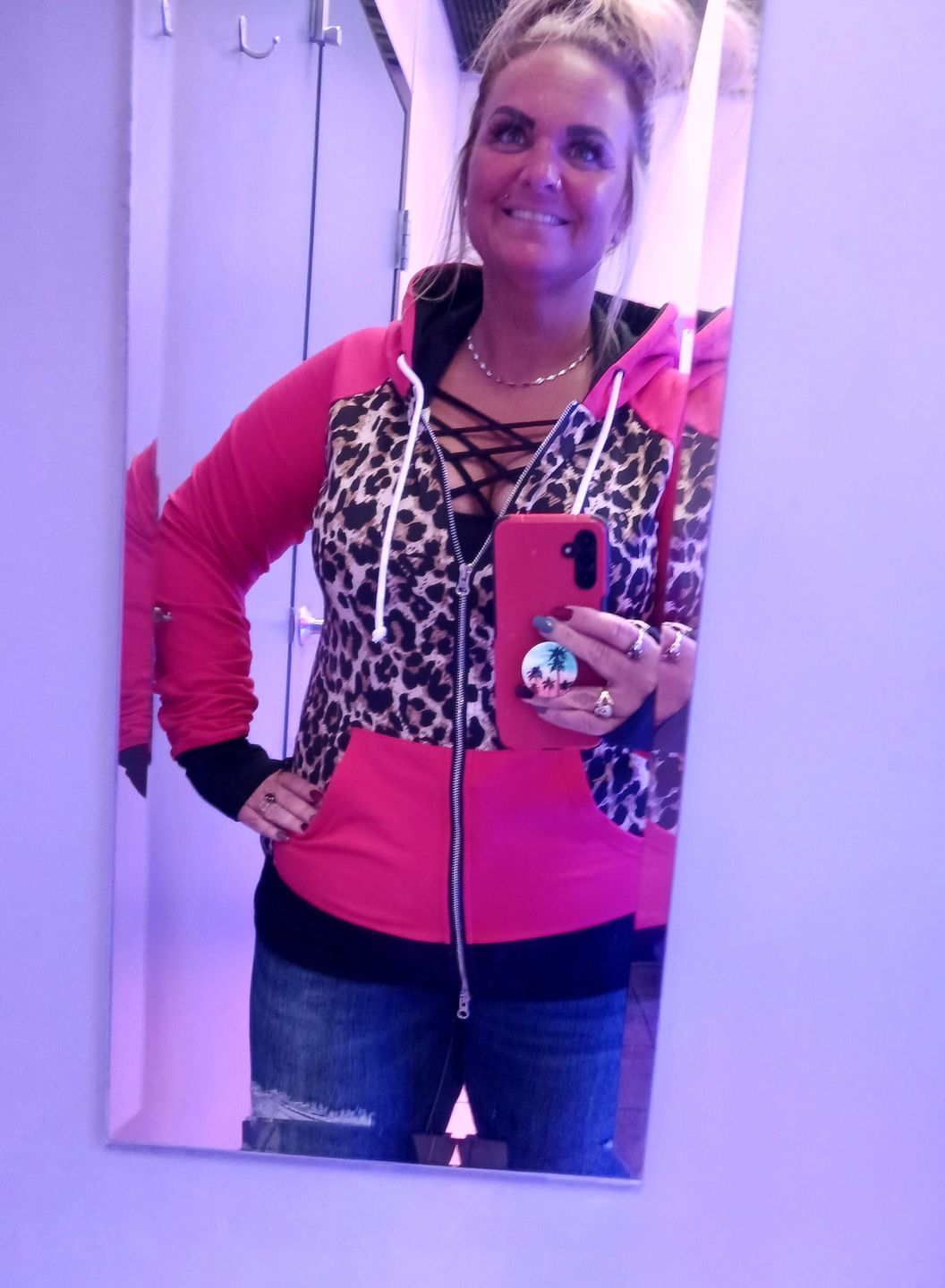 Customer photo review of Leopard Love
