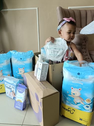 Customer photo review of Hoppi AirDream Baby Diaper Pants (Carton)