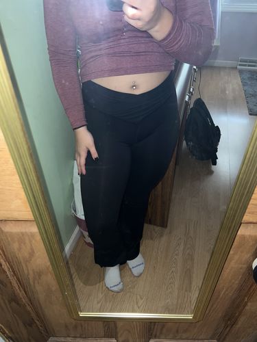 Customer photo review of Everyday Bootcut Petite - Black