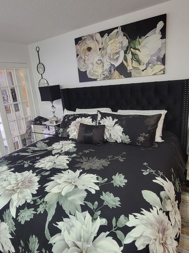 Customer photo review of 'White Roses' Framed Canvas