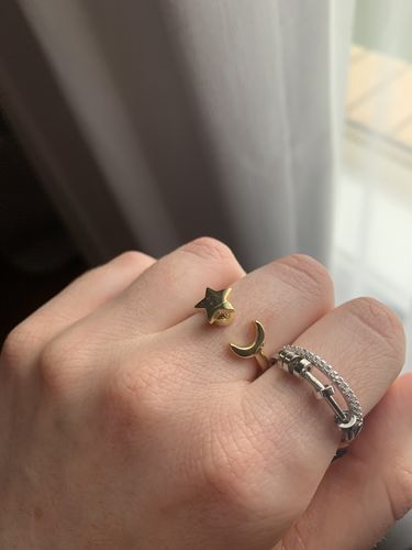 Customer photo review of Diamante Fidget Anxiety Ring Adjustable