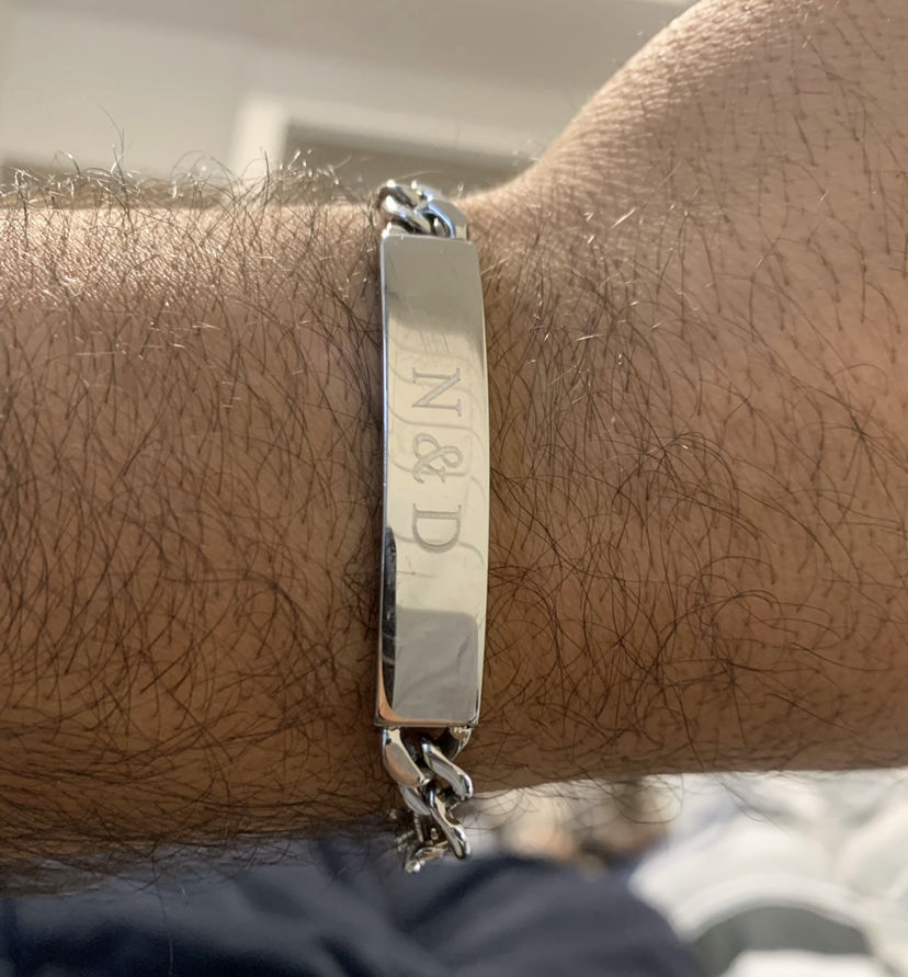 Customer photo review of 7mm Figaro Link Engravable ID Bracelet