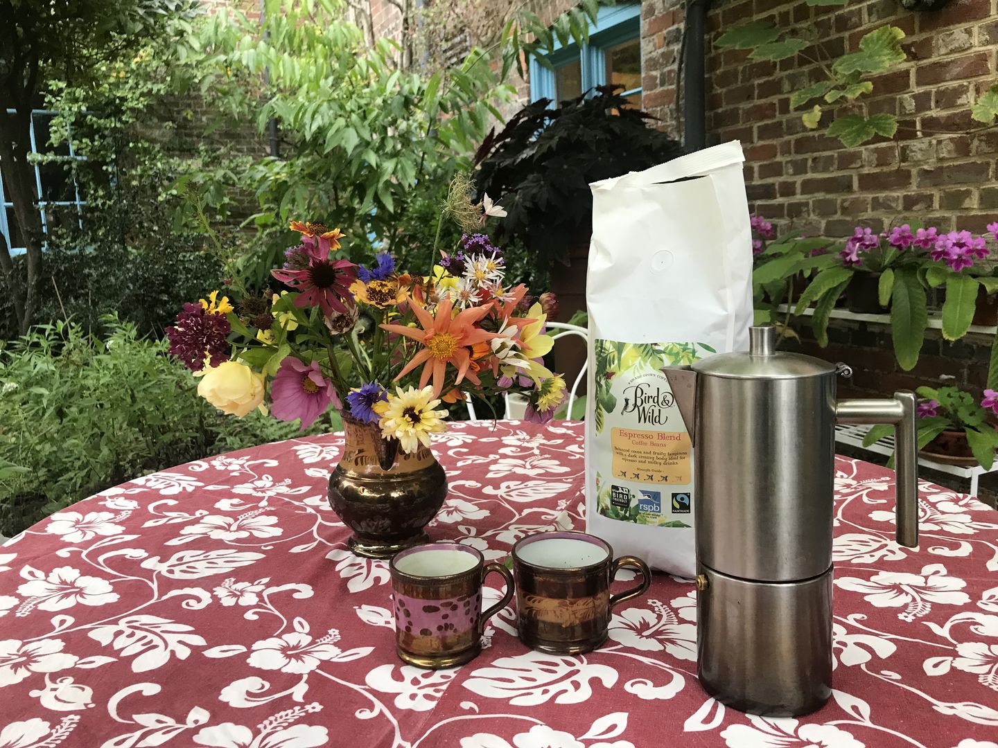 Customer photo review of Bird & Wild Organic RSPB Coffee, Signature Espresso Blend, 1kg, Whole Bean