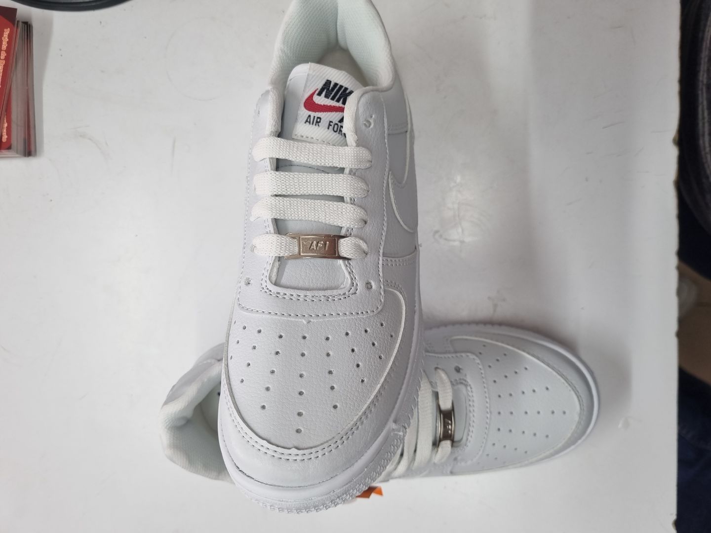 Customer photo review of Paq 6 Pares Tenis 270 Blanco Total 22/25.5