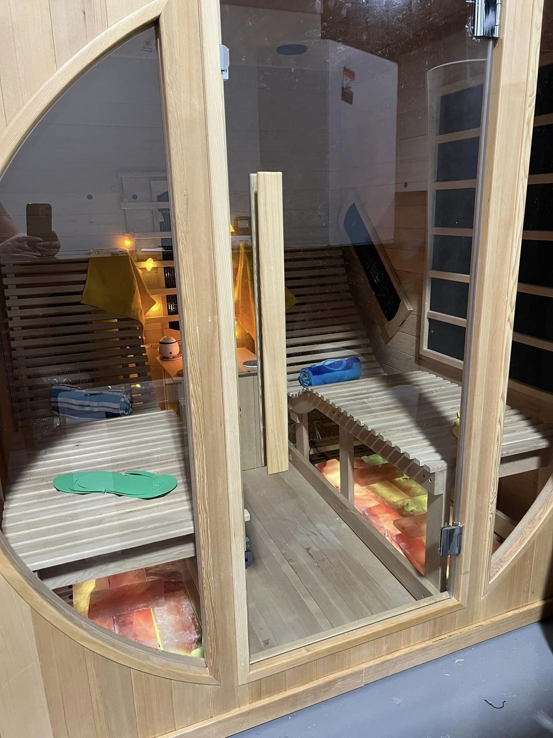 Customer photo review of (Door to door within 15 days)SAUNASNET Far Infrared Sauna Room with Recliner