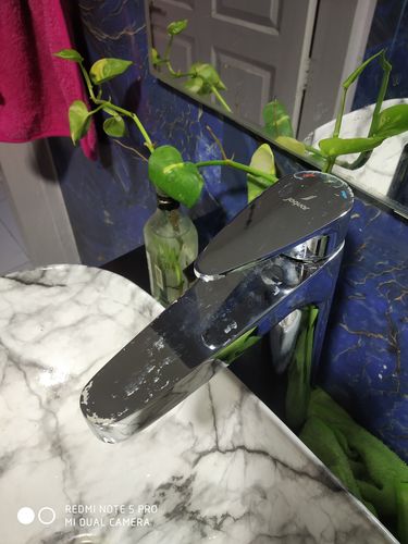 Customer photo review of Ecofriendly Limescale Remover/Descaler for taps, Hard Water Stains,  Showers ,faucets & bathroom Tiles-500ml