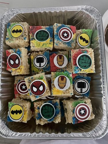 Customer photo review of Superheroes – Edible Icing Images
