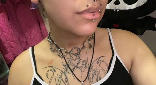 Customer photo review of Shy Septum Chain