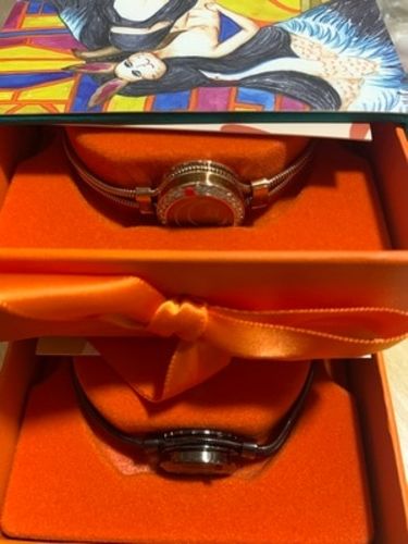 Customer photo review of Lovers Charm™ Smart Distance Bracelets