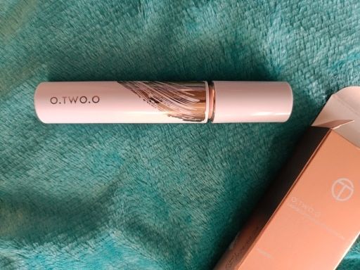 Customer photo review of O.TWO.O LASH BOLD VOLUME LIFTING MASCARA