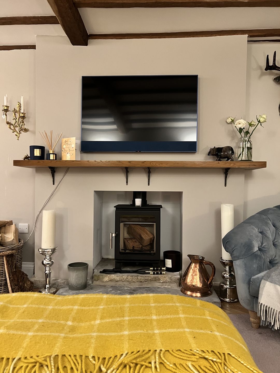 Customer photo review of 6 Inch Railway Cast Iron Shelf Bracket