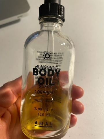 Customer photo review of Mongongo Body Oil / Suero Corporal con Aceite de Mongongo