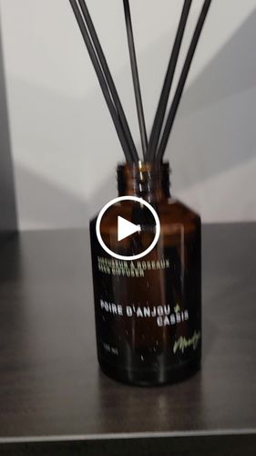 Customer video review of Poire d'Anjou + Cassis