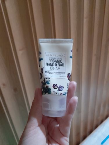 Customer photo review of Ultra Moisturizing Organic Hand & Nail Cream