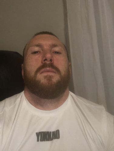 Customer photo review of The Strong Neck