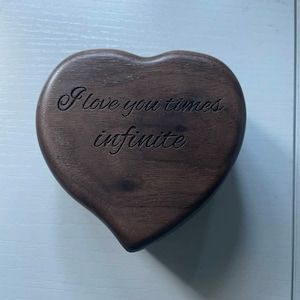 Customer photo review of Lova - Heart Music box with Mirror