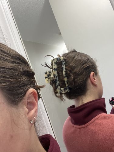 Customer photo review of XL Dreamy Claw Clip