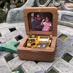 Customer photo review of Bruna - Small Music Box without Stopper