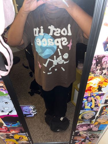 Customer photo review of "Lost In Space" Oversized Tee