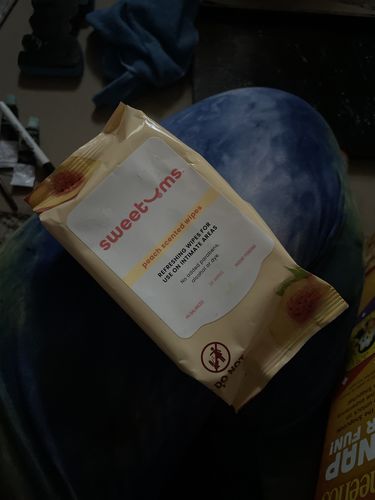 Customer photo review of Peach Scented Unflavored Daily Wipes
