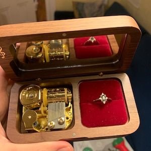 Customer photo review of Ava - Music Box with Wedding Ring Pillow