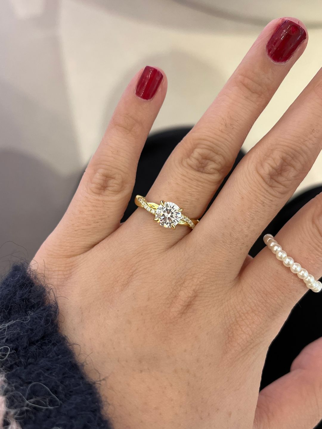 Customer photo review of S925 1.25 Carat Twist Round Cut Engagement Ring In Sterling Silver For Bridal & Daily Wear
