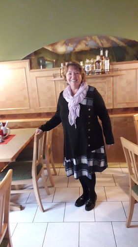 Customer photo review of Kariertes Langarmkleid