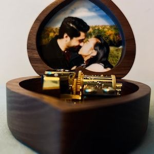 Customer photo review of Lova - Heart Music box with Mirror
