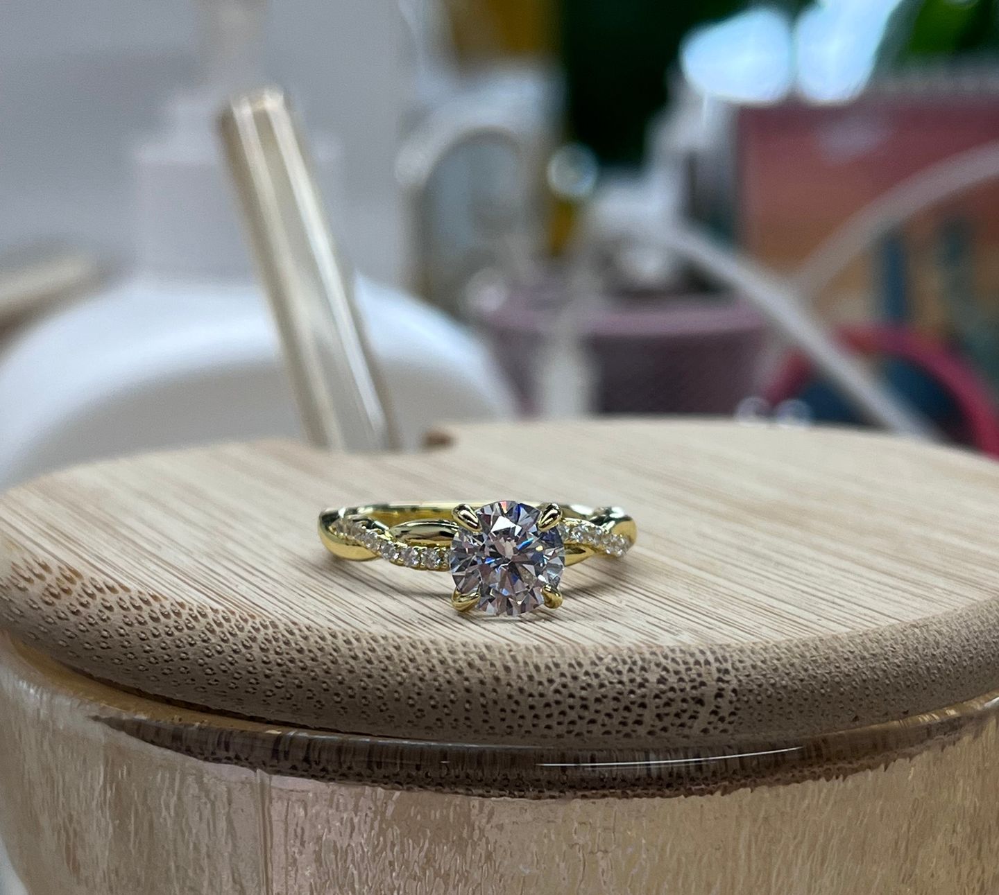 Customer photo review of S925 1.25 Carat Twist Round Cut Engagement Ring In Sterling Silver For Bridal & Daily Wear