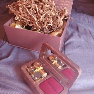 Customer photo review of Ava - Music Box with Wedding Ring Pillow