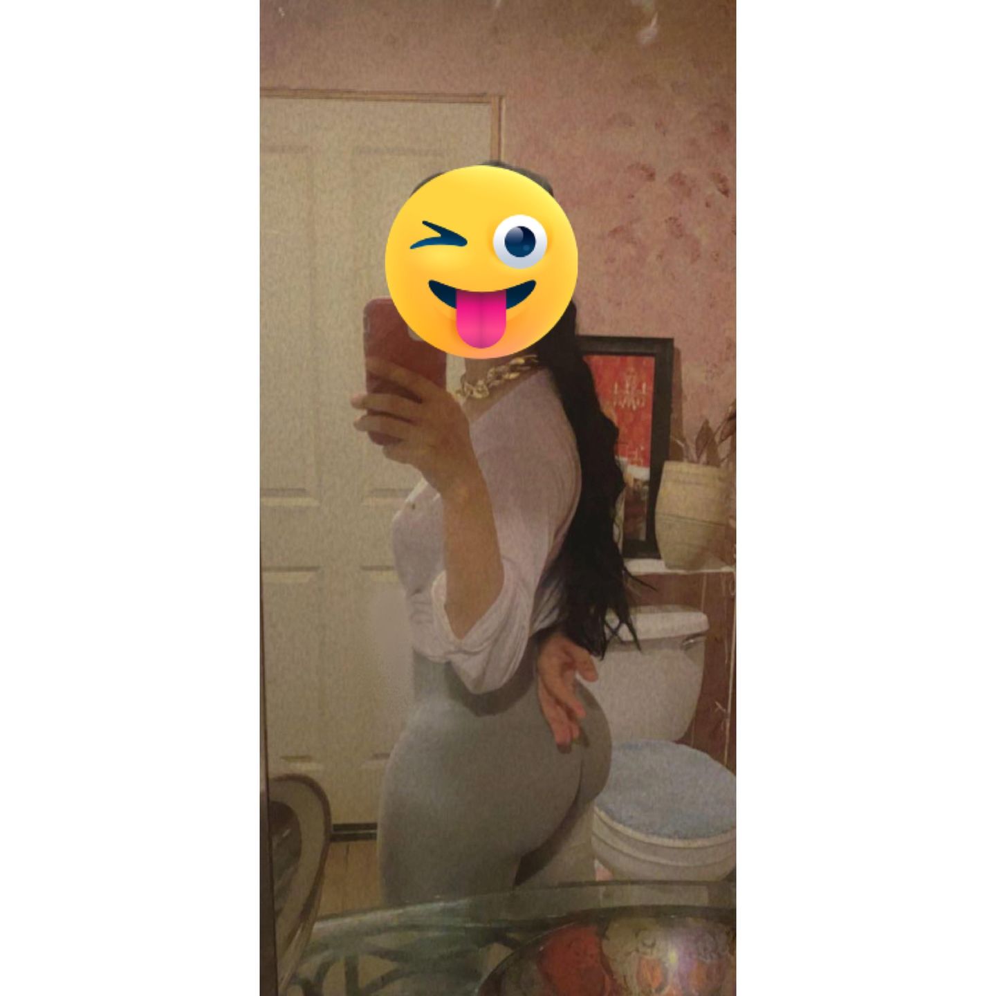 Customer photo review of Butt & Breast enlargement with Maca root, Fenugreek, and other natural ingredients - Natural Curves Capsules made from natural ingredients