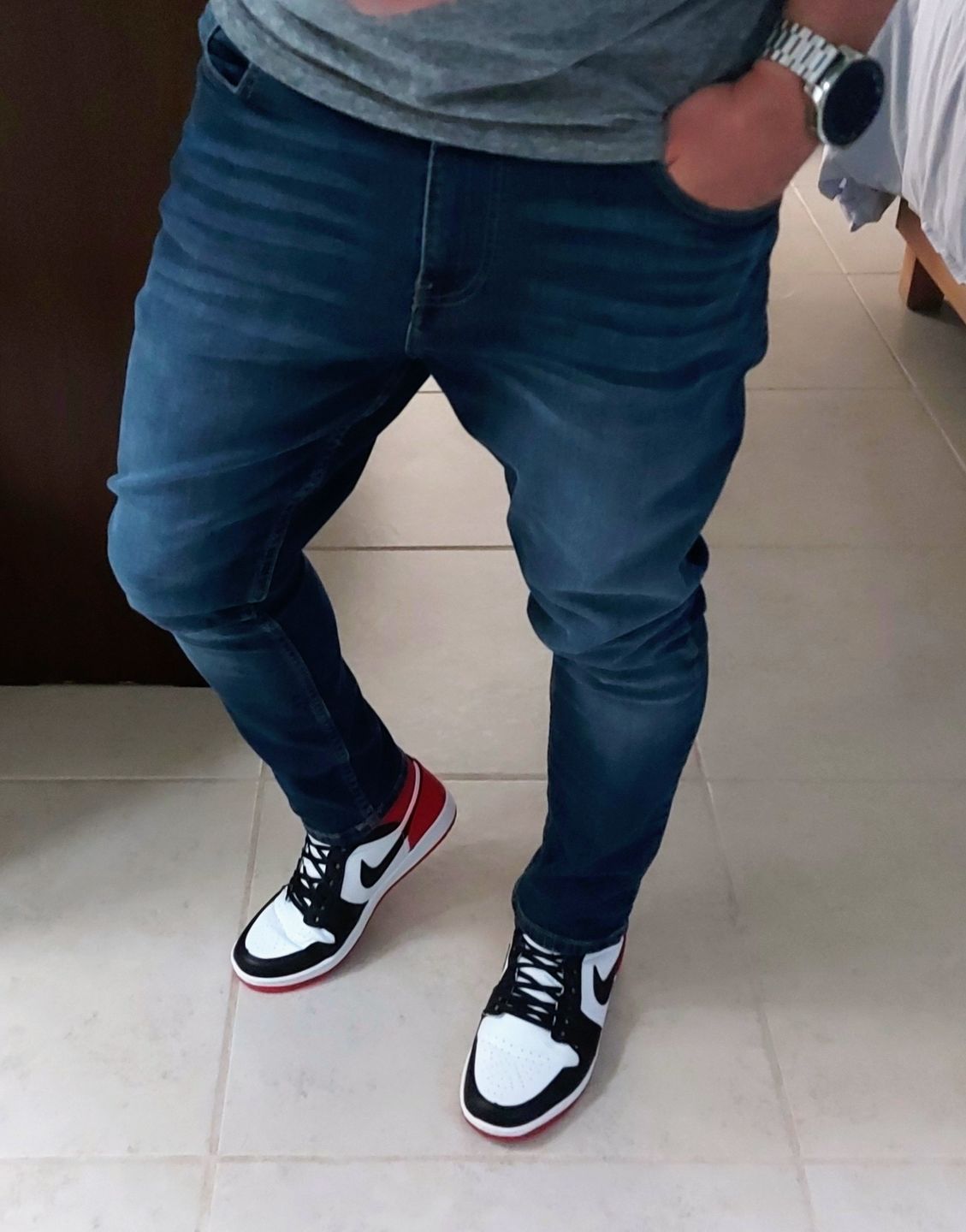 Customer photo review of Tenis Retro 1 Chicago Black