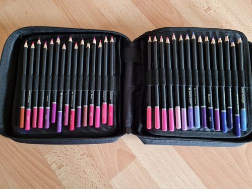 Customer photo review of 120 Teiliges Buntstift Set Im Reißverschlussetui