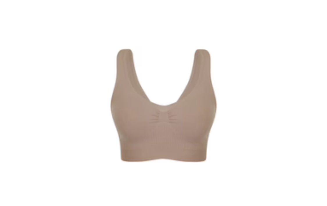 Customer photo review of Seamless Bust Support Back Fat Smoothing Bra