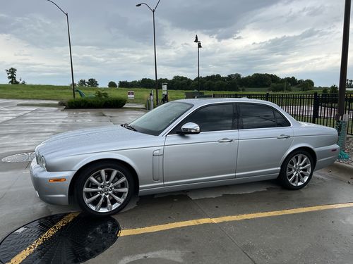 Customer photo review of 2004-2009 Jaguar XJ8 4 Wheel Air Suspension Conversion Kit with Light Fix Module (JA14FM)