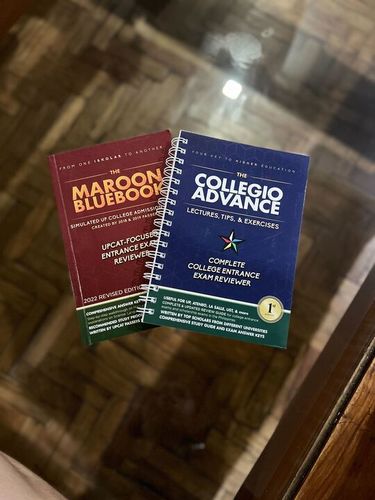 Customer photo review of Collegio Advance and The Maroon Bluebook Reviewer Bundle Promo