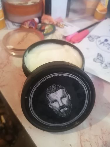 Customer photo review of Bálsamo para Crecimiento de Barba y Bigote Extra Fuerte Minoxidil 12% 100 ml