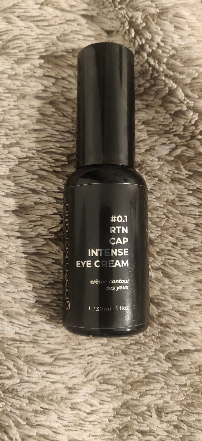 Customer photo review of #RTN CAP 0.1% - Crème intense pour le contour des yeux