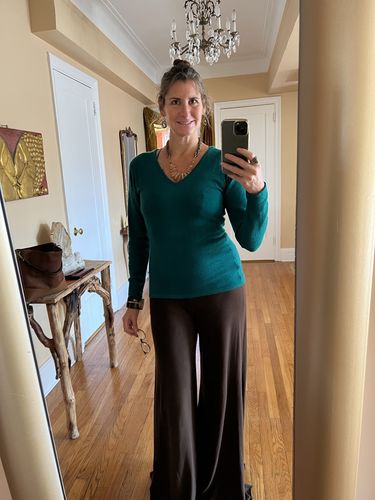 Customer photo review of Cashmere V-Neck Top Emerald Green