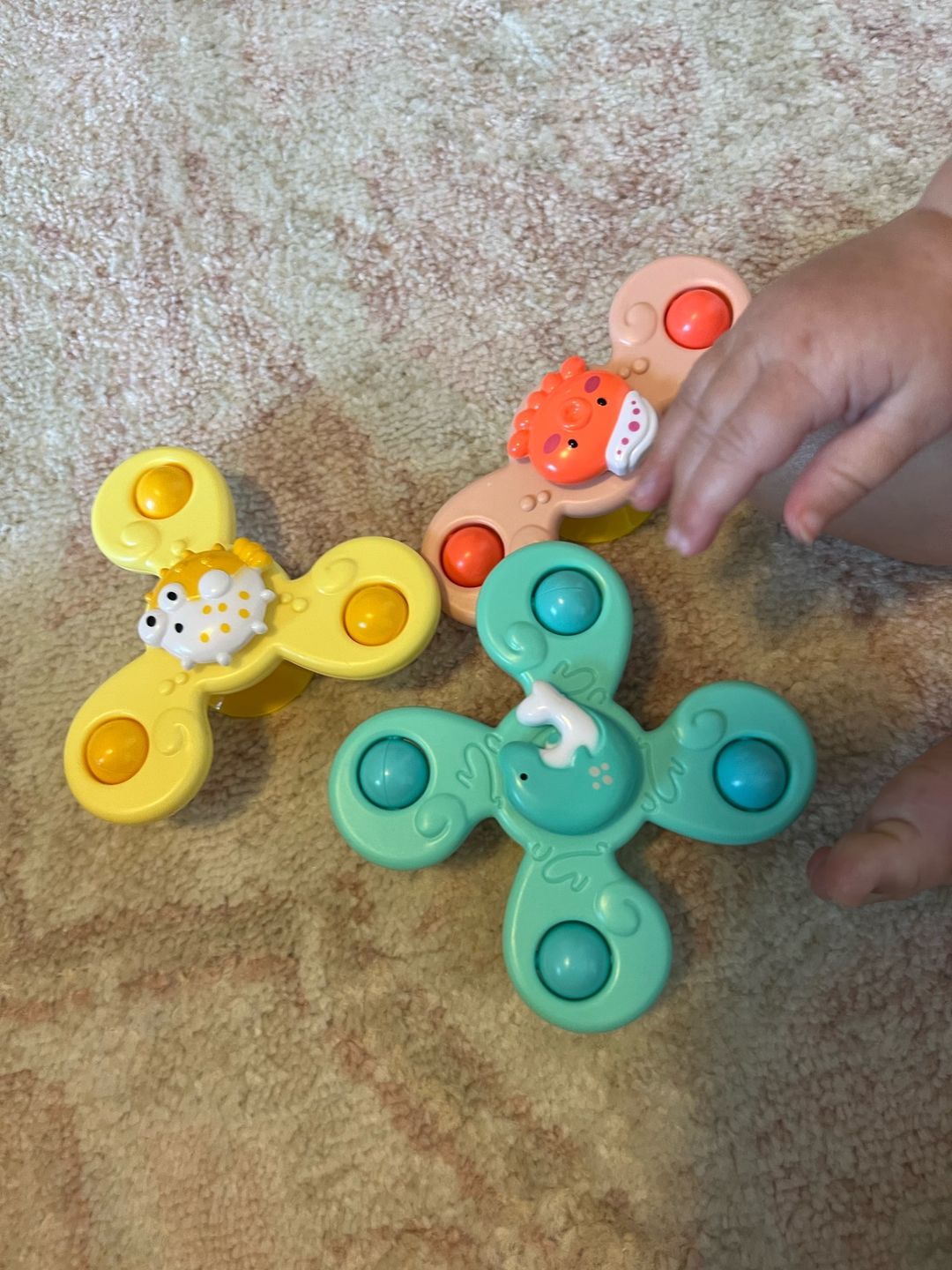 Customer photo review of Bébé Spinner - pack de 3 jouets