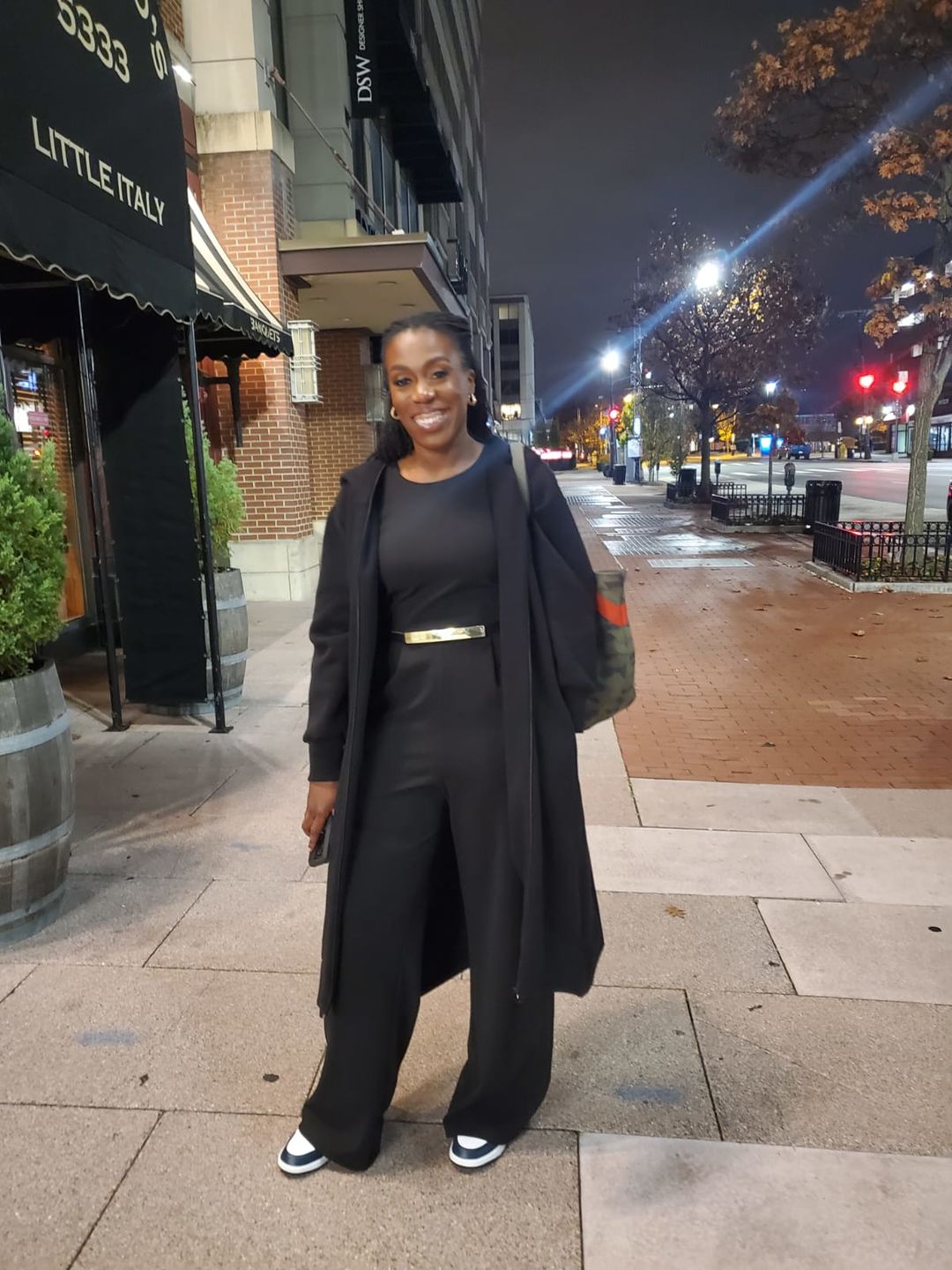 Customer photo review of Black Warm Oversized Quilted Hoodie Sweatshirt  with Long Sleeves and Front Zipper