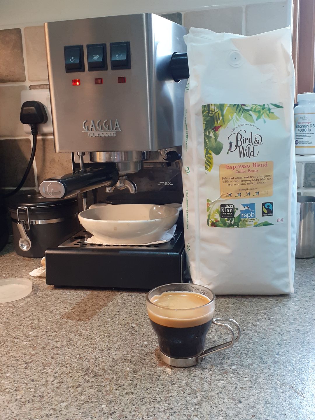 Customer photo review of Bird & Wild Organic RSPB Coffee, Signature Espresso Blend, 1kg, Whole Bean