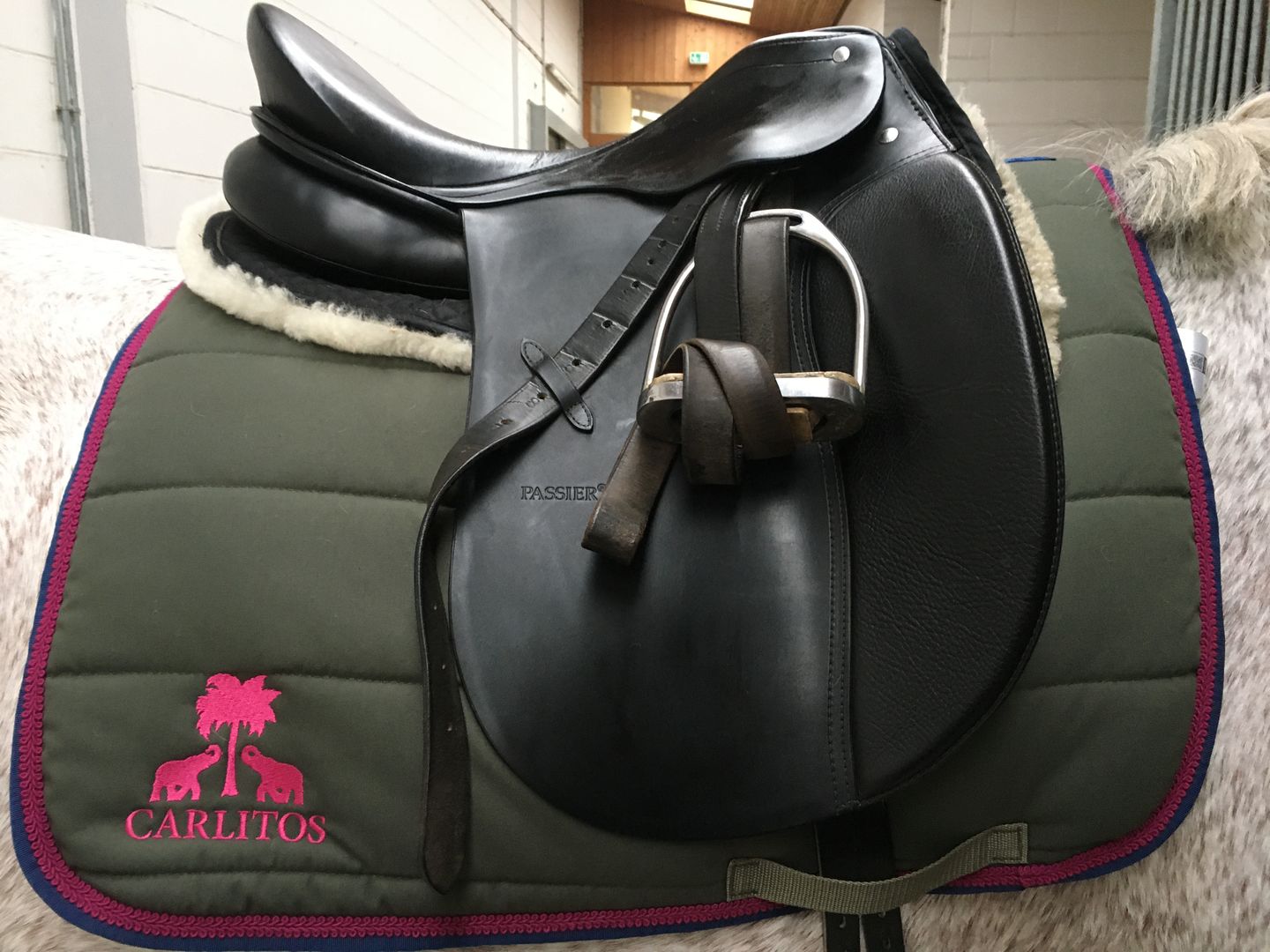 Customer photo review of Sattelpad DESIGN YOUR OWN mit Carlitos Logo