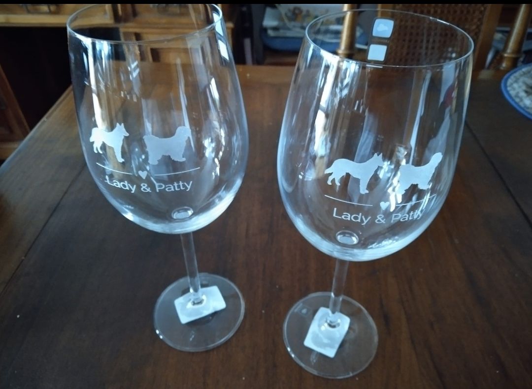 Customer photo review of Meine Hunde - Individuelles Weinglas