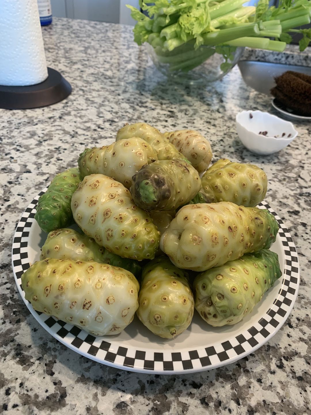 Customer photo review of Noni Box